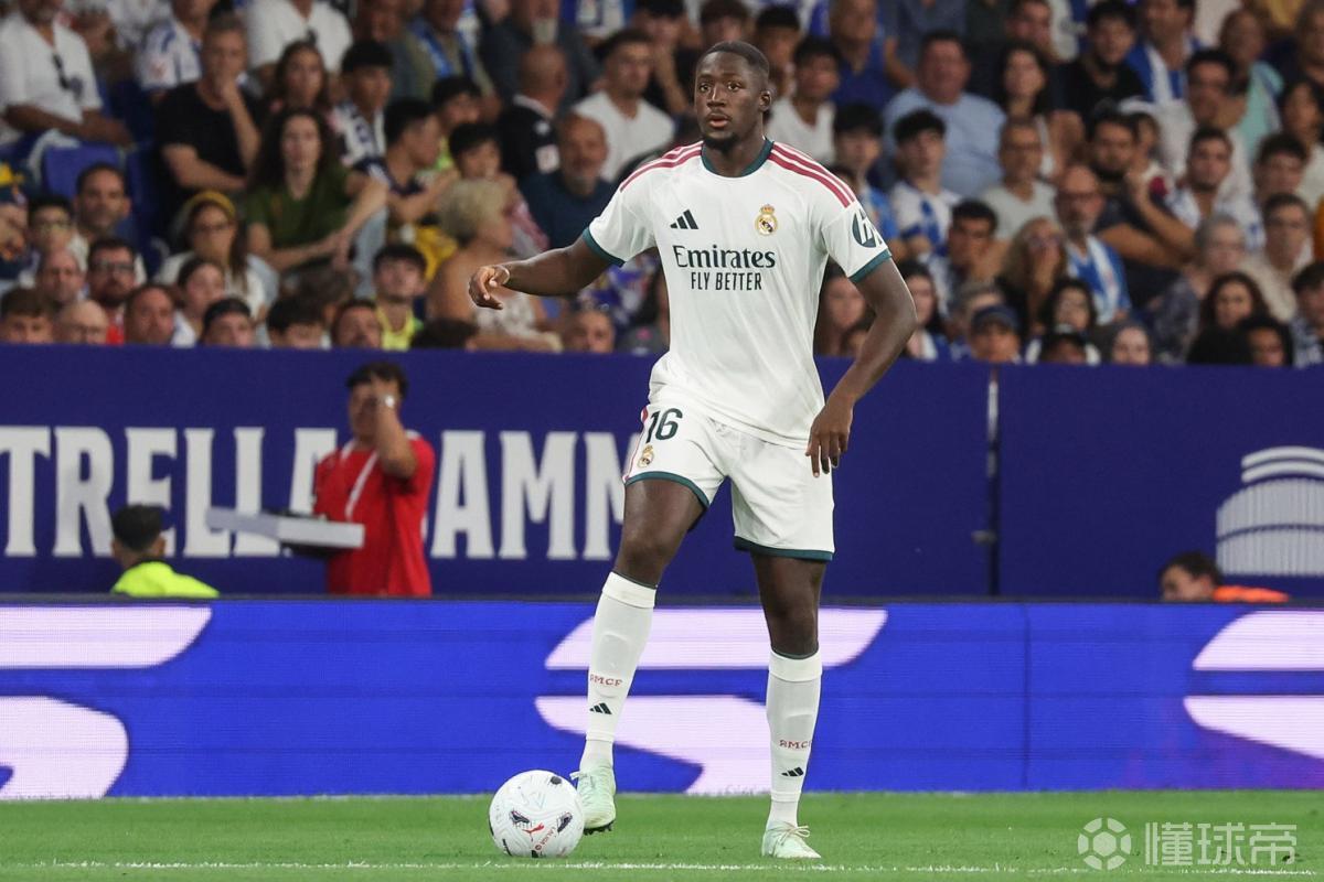 队报：科纳特盼在皇马重回主力，穆里尼奥已经非常看重他